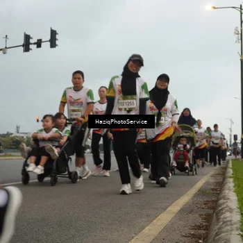 Runner Photo 7731821