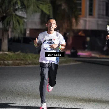 Runner Photo 7731830