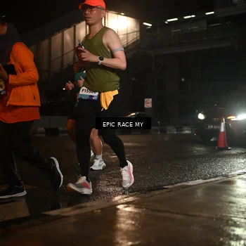 Runner Photo 7731865