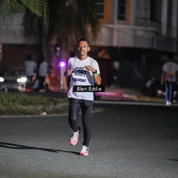 Runner Photo 7731879