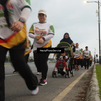 Runner Photo 7731882