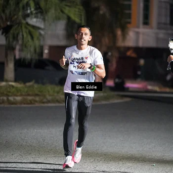 Runner Photo 7731888
