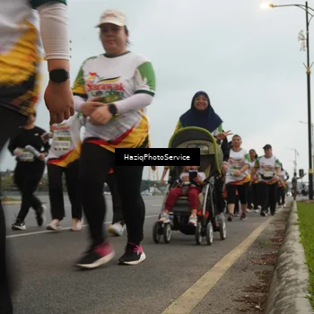 Runner Photo 7731900