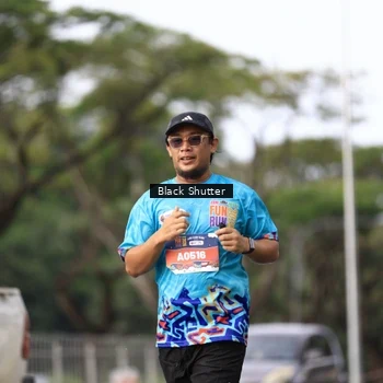 Runner Photo 7731924