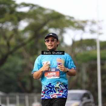 Runner Photo 7731941
