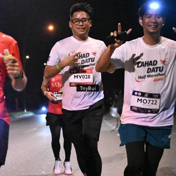Runner Photo 7731945