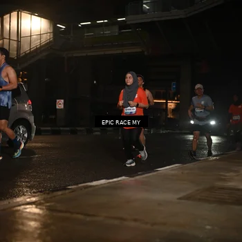Runner Photo 7731946