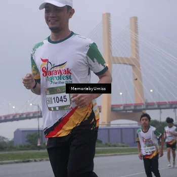 Runner Photo 7731947