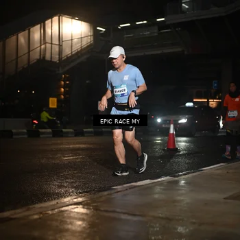 Runner Photo 7731964
