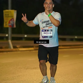 Runner Photo 7731976