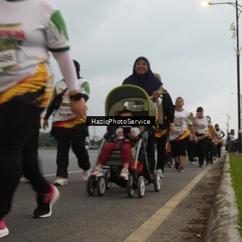 Runner Photo 7731980