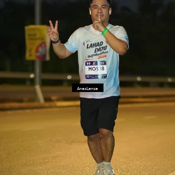 Runner Photo 7731988