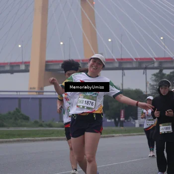 Runner Photo 7731990