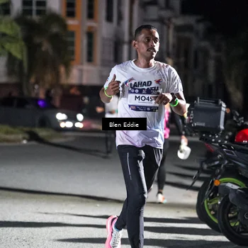 Runner Photo 7731996