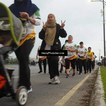 Runner Photo 7732008