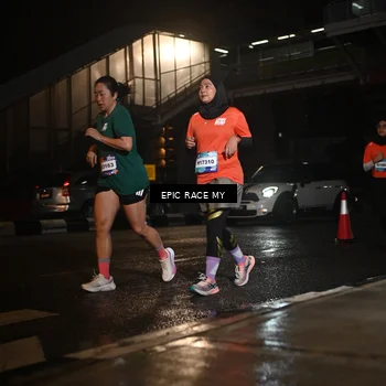 Runner Photo 7732021