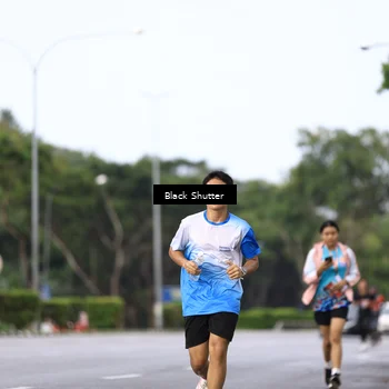 Runner Photo 7732035