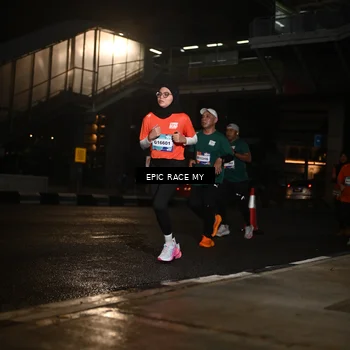 Runner Photo 7732038