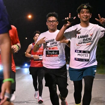 Runner Photo 7732039