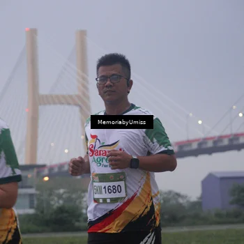 Runner Photo 7732051