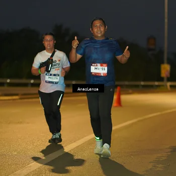 Runner Photo 7732068