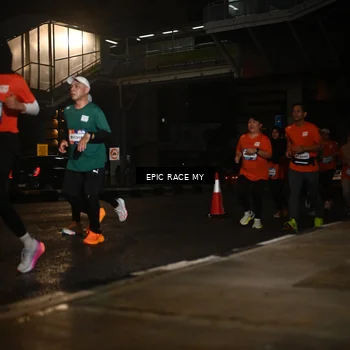 Runner Photo 7732106
