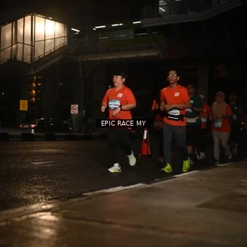 Runner Photo 7732118
