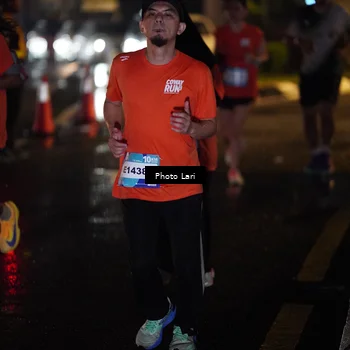 Runner Photo 7732121