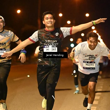 Runner Photo 7732122