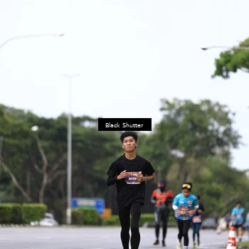 Runner Photo 7732124