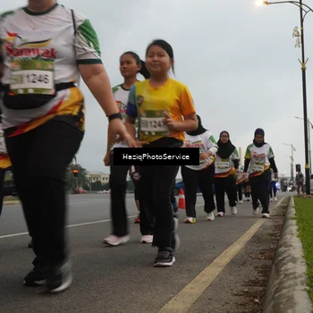 Runner Photo 7732132
