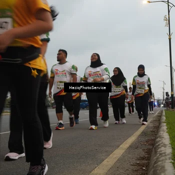 Runner Photo 7732133