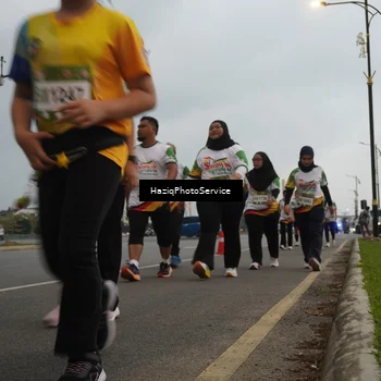 Runner Photo 7732134