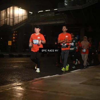 Runner Photo 7732154