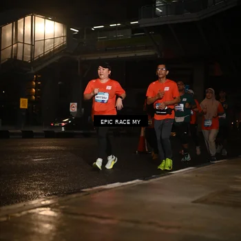 Runner Photo 7732157