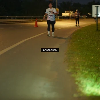 Runner Photo 7732164