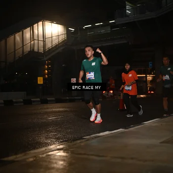 Runner Photo 7732249
