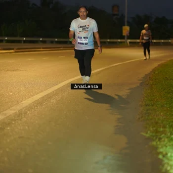 Runner Photo 7732256