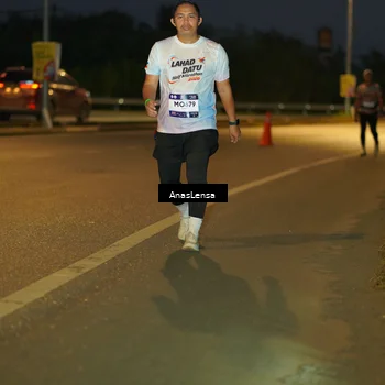 Runner Photo 7732259