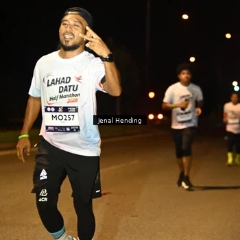 Runner Photo 7732265