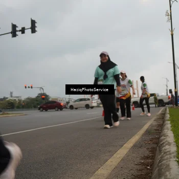 Runner Photo 7732273