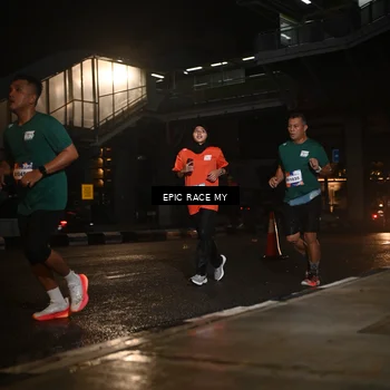 Runner Photo 7732296