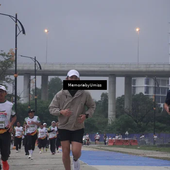 Runner Photo 7732347