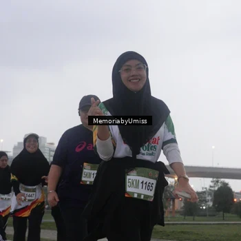 Runner Photo 7732387