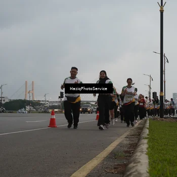 Runner Photo 7732394