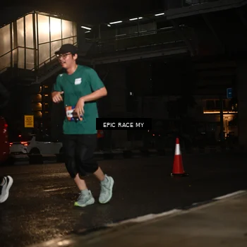 Runner Photo 7732397