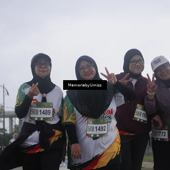 Runner Photo 7732402