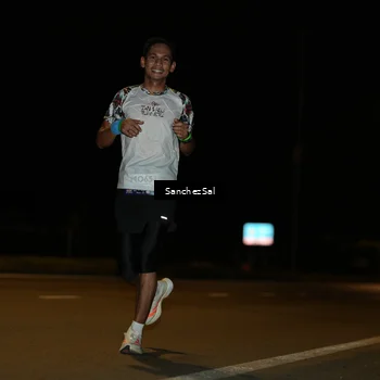 Runner Photo 7732435