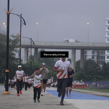 Runner Photo 7732445