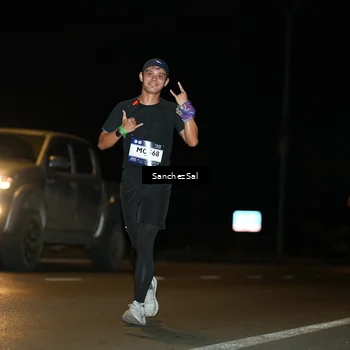 Runner Photo 7732470